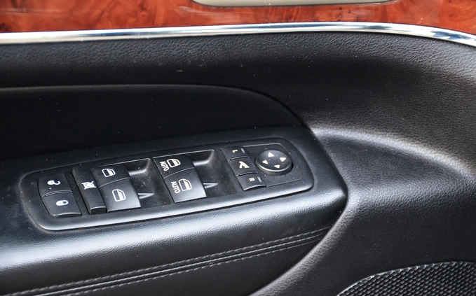 Jeep Grand Cherokee cena 67900 przebieg: 175000, rok produkcji 2011 z Świdnica małe 407